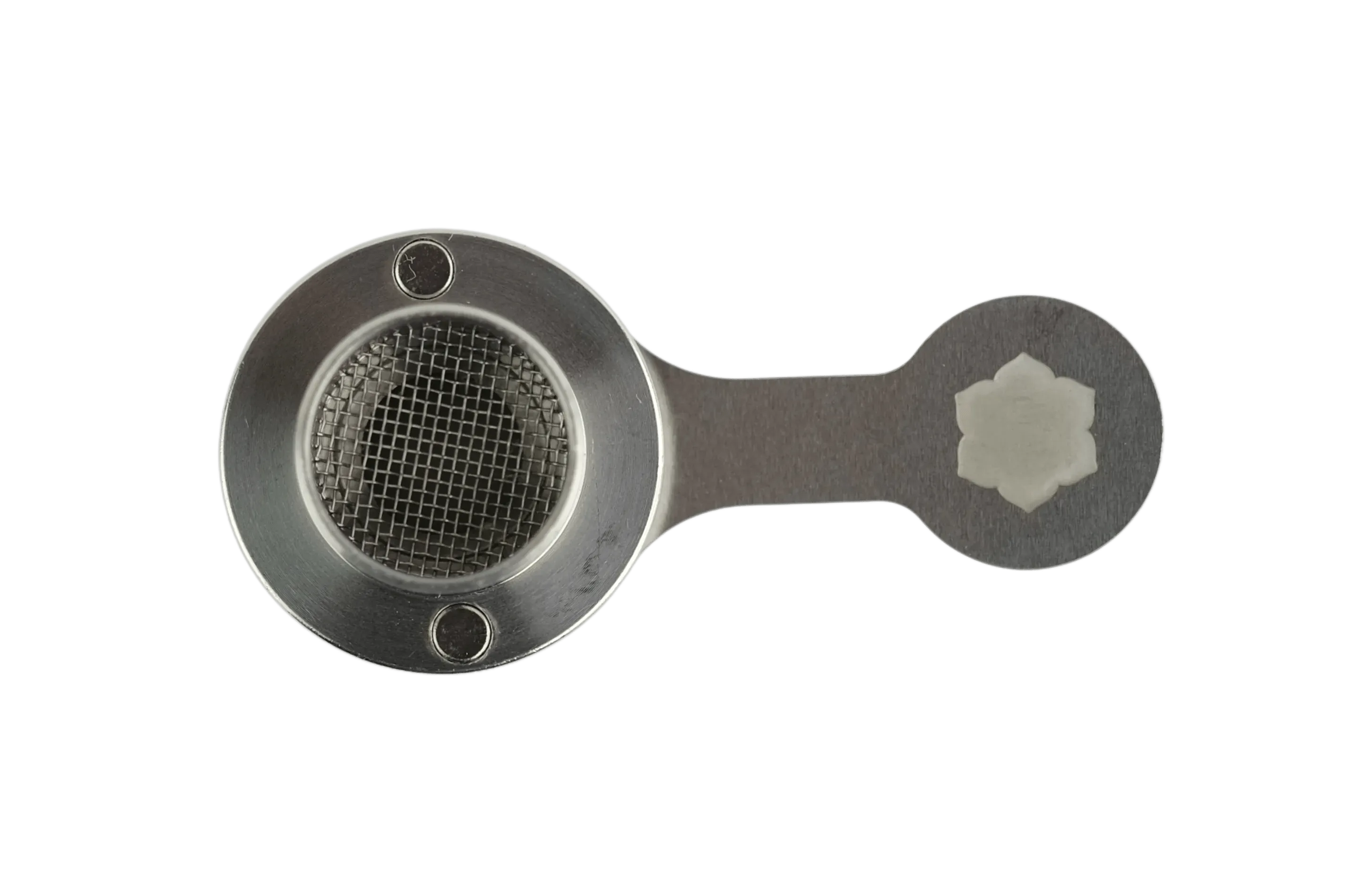 Lotus 14mm Bowl Adapter – High-quality adapter designed for seamless connection between the Lotus vaporizer and water pipes, ensuring smooth and cooled vapor.