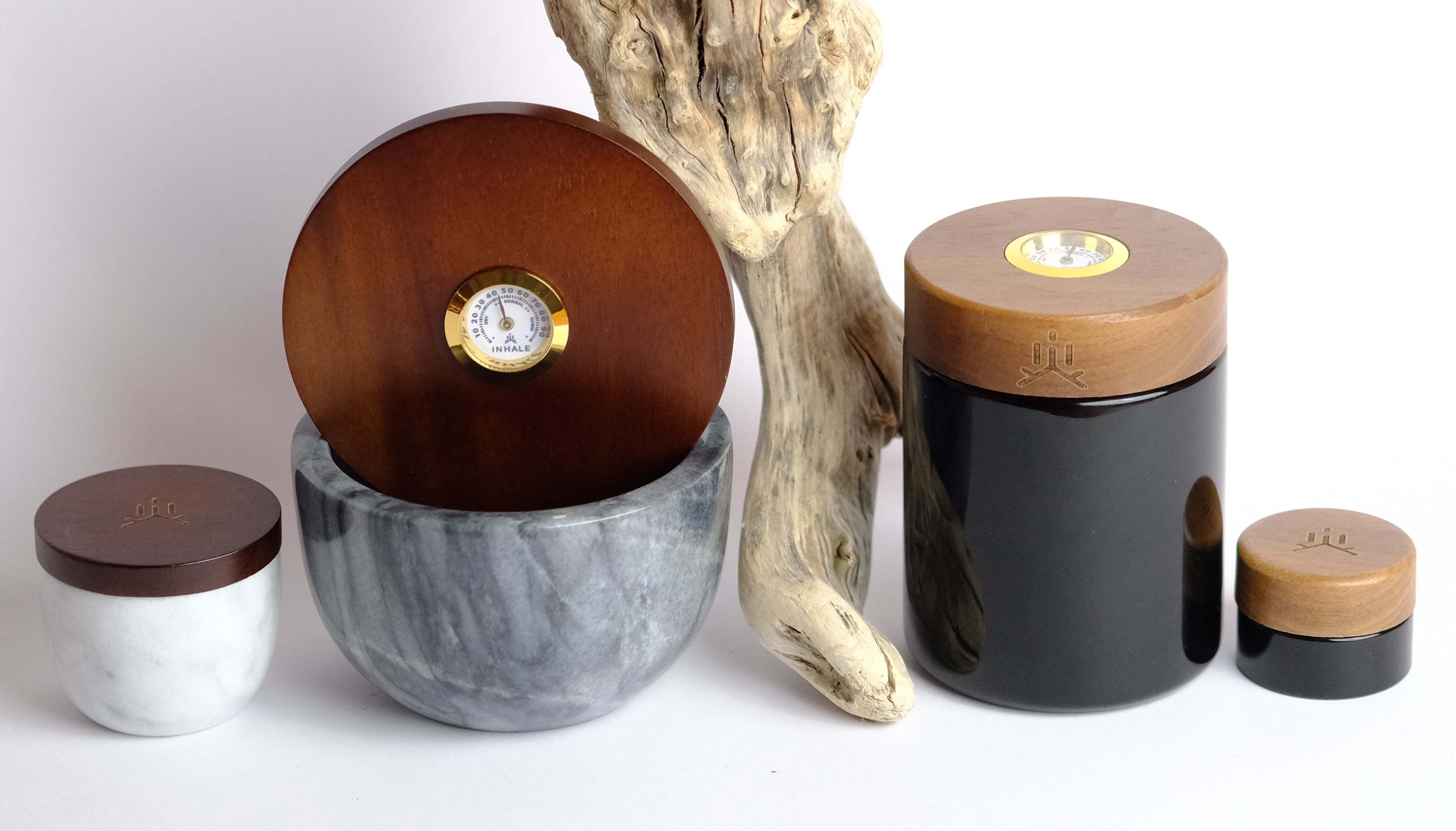 Premium Storage Solutions for Herbs & Concentrates | Airtight & UV-Protected